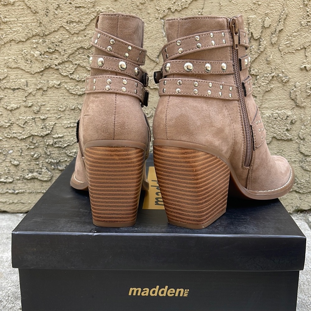 Steve Madden boots! Size 7. Worn once to an inside event. - Picture 4 of 5